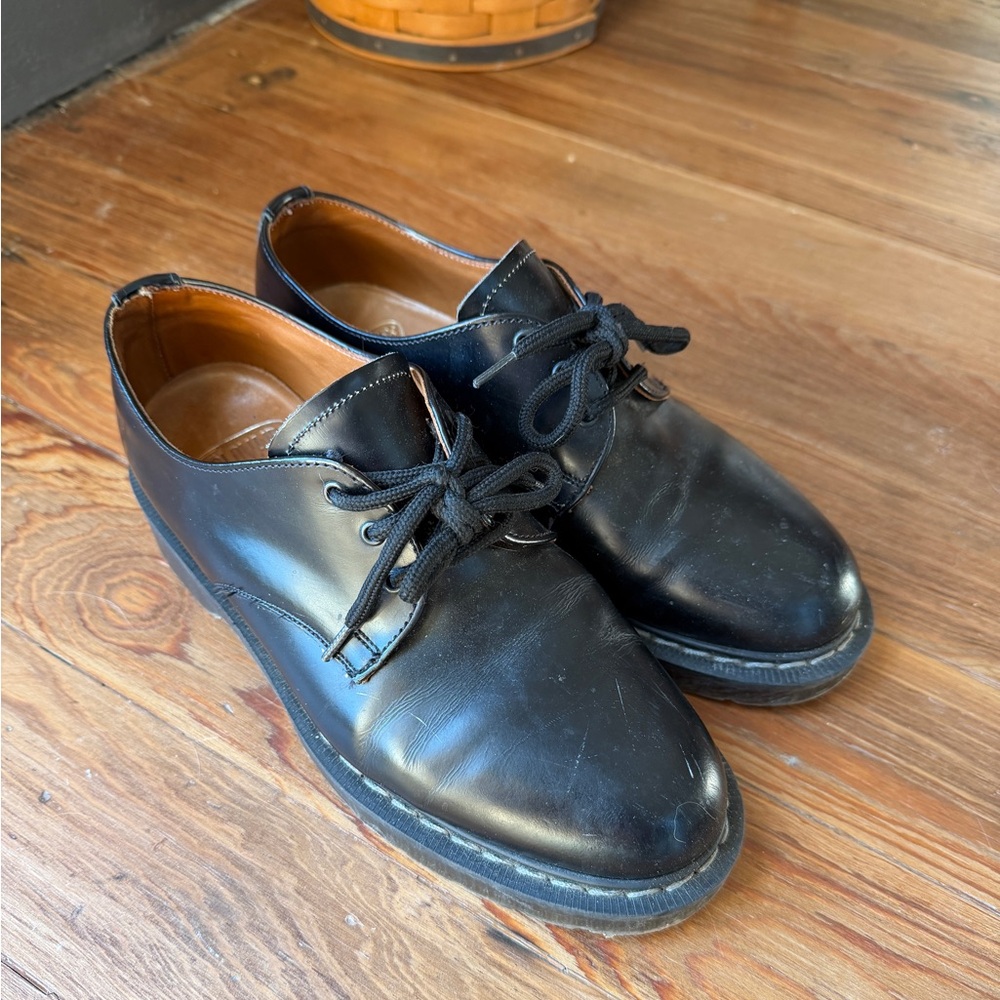Solovair Black Hi Shine Gibson Shoe UK 5 women’s. 7.5 or 7.5-8 Made in England